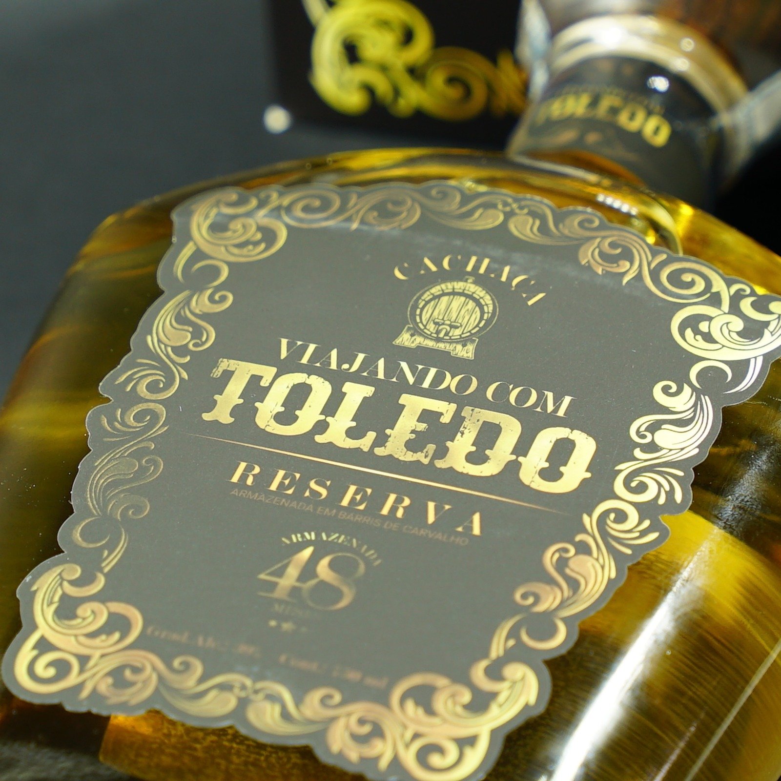 Cachaça Viajando com Toledo 750ml